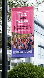 Banner welcomes breast cancer marathon runners to the Florida campus.