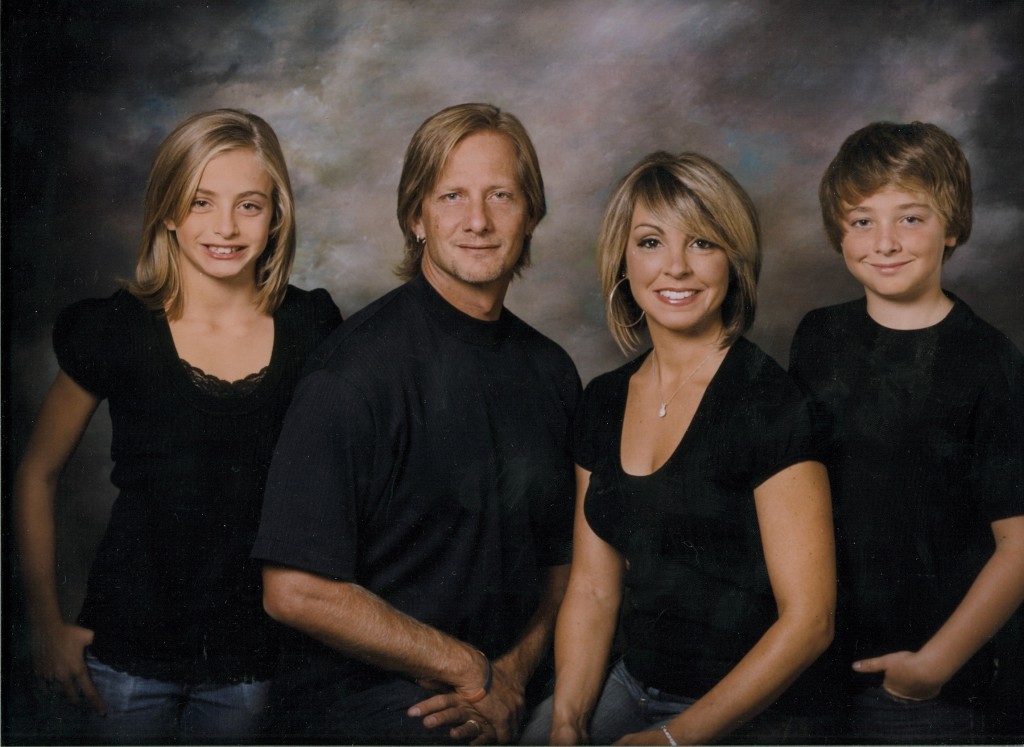 Darrin Nelson and his wife and children